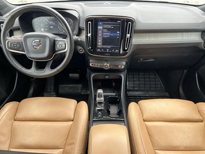 2019 Volvo XC40 T5 Inscription
