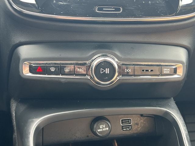 2019 Volvo XC40 T5 Inscription