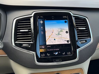 2022 Volvo XC90 Recharge Plug-In Hybrid T8 Inscription Expression 7 Passenger