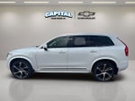 2022 Volvo XC90 Recharge Plug-In Hybrid T8 Inscription Expression 7 Passenger