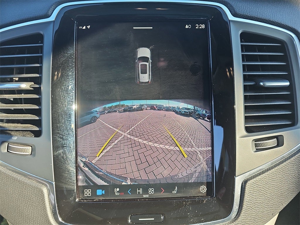 2023 Volvo XC90 B5 Core