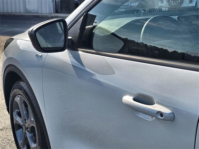 2025 Ford Escape Hybrid ST-Line