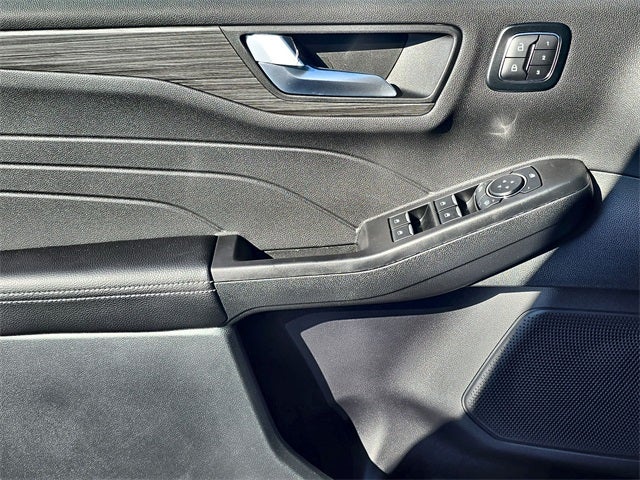 2026 Ford Escape Hybrid Platinum