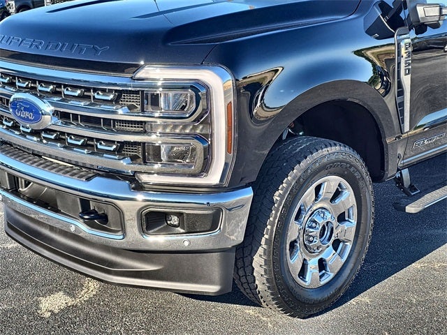2025 Ford F-350SD Lariat