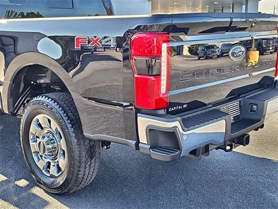 2025 Ford F-350SD Lariat