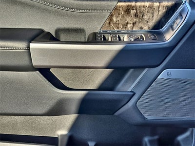 2025 Ford F-350SD Lariat