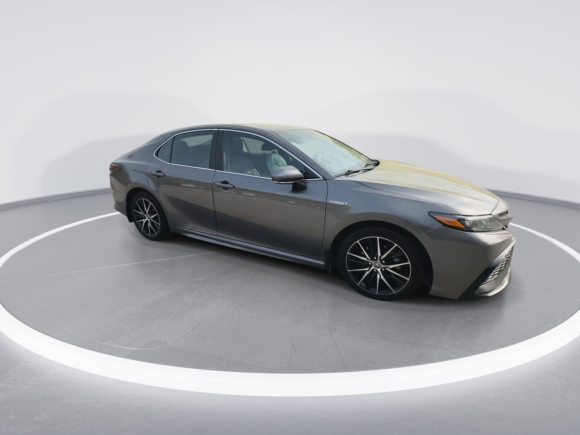 2021 Toyota Camry Hybrid SE