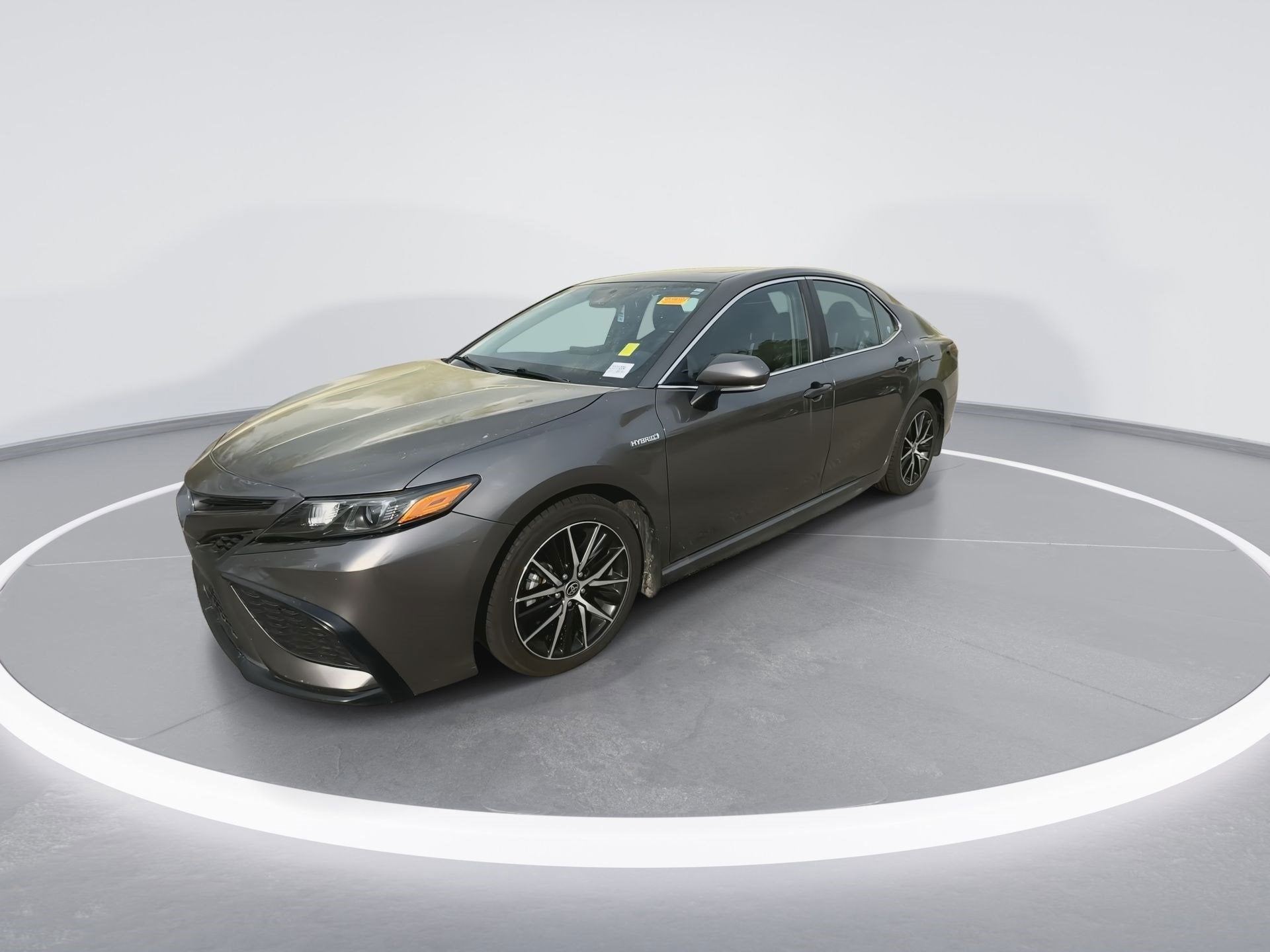 2021 Toyota Camry Hybrid SE