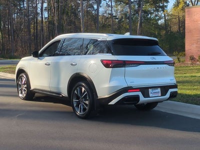 2023 INFINITI QX60 LUXE