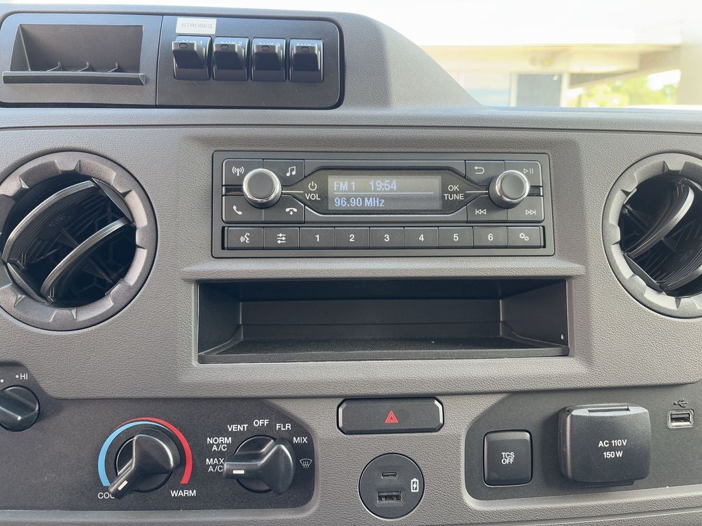 2025 Ford E-350SD Base Cutaway