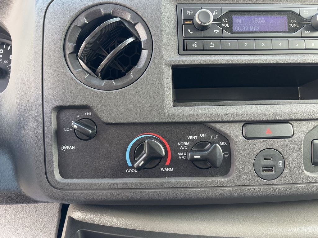 2025 Ford E-350SD Base Cutaway