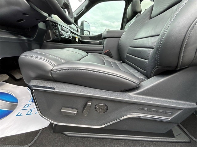 2025 Ford F-250SD Platinum