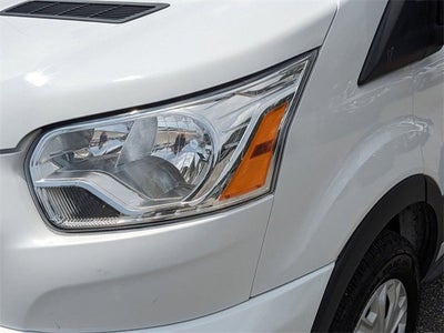 2022 Ford Transit Passenger Wagon XLT