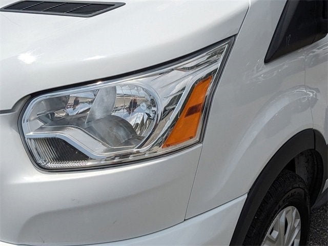 2022 Ford Transit Passenger Wagon XLT