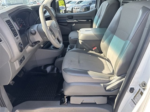 2020 Nissan NV Cargo SV