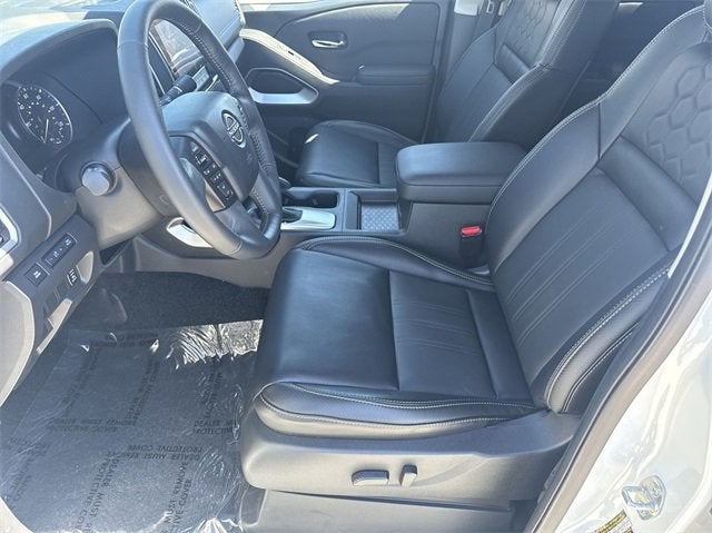 2024 Nissan Frontier SL