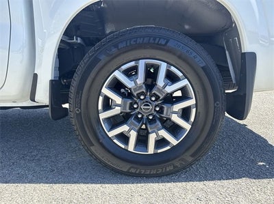 2024 Nissan Frontier SL