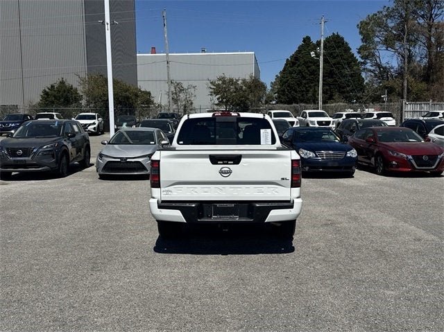 2024 Nissan Frontier SL