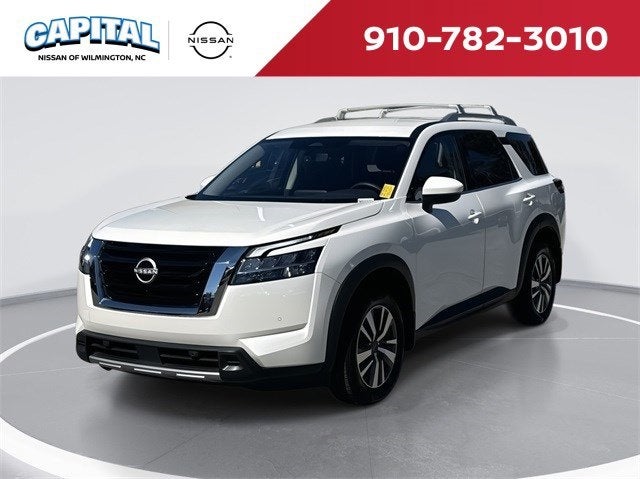 2024 Nissan Pathfinder SL