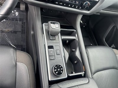 2024 Nissan Pathfinder SL