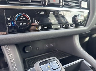 2024 Nissan Pathfinder Platinum