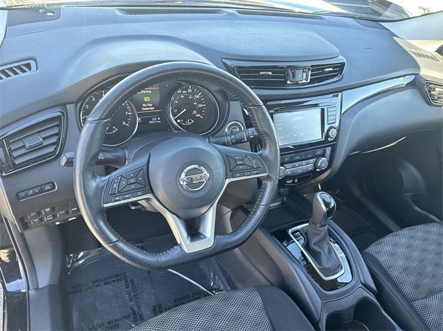 2021 Nissan Rogue Sport SV