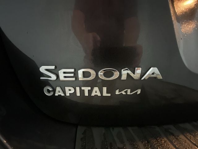 2021 Kia Sedona LX