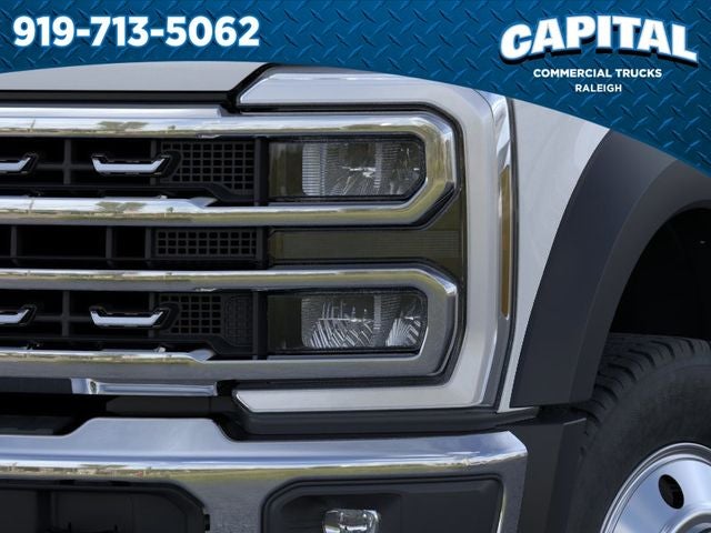 2025 Ford F-550SD LARIAT GOOSENECK Commercial