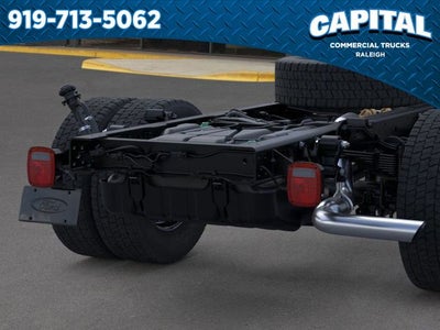 2025 Ford F-550SD LARIAT GOOSENECK Commercial