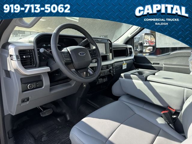 2025 Ford F-450SD GOOSENECK Commercial