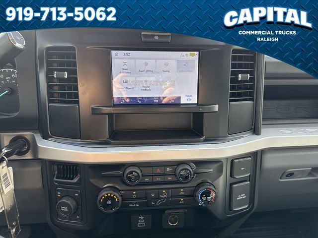 2025 Ford F-450SD GOOSENECK Commercial