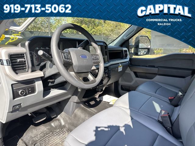 2025 Ford F-450SD GOOSENECK Commercial