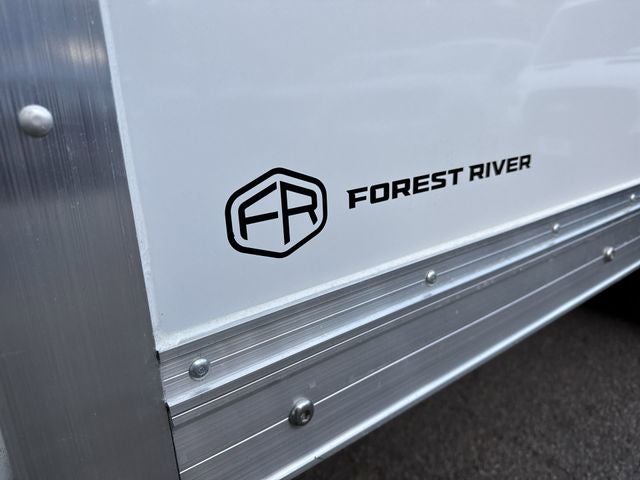 2026 Ford Transit-350 15FT BOX/RAMP Commercial
