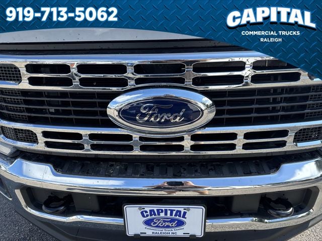 2025 Ford F-550SD 16FT BOX/LIFTGATE Commercial