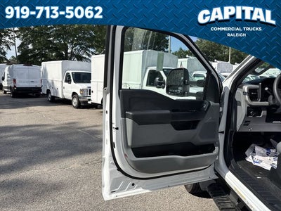 2025 Ford F-550SD 16FT BOX/LIFTGATE Commercial