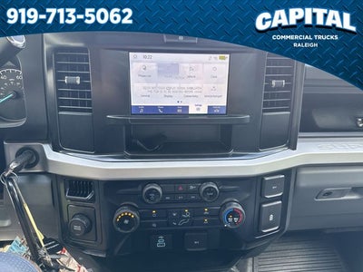 2025 Ford F-550SD 16FT BOX/LIFTGATE Commercial