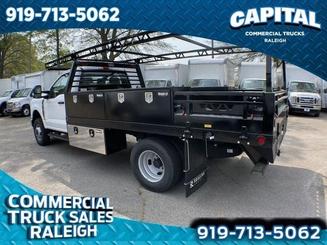 2023 Ford F-350SD FREEDOM BODY Commercial