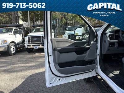 2026 Ford F-550SD 16FT BOX/LIFTGATE Commercial