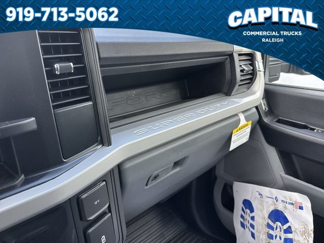 2026 Ford F-550SD 16FT BOX/LIFTGATE Commercial