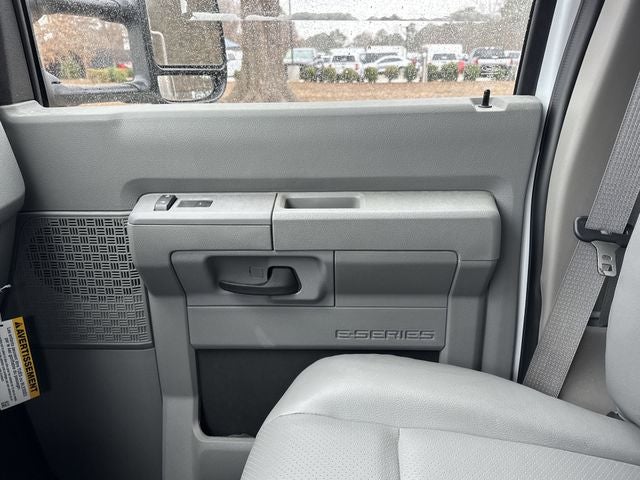 2025 Ford E-350SD 14FT BOX/SIDE DOOR Commercial