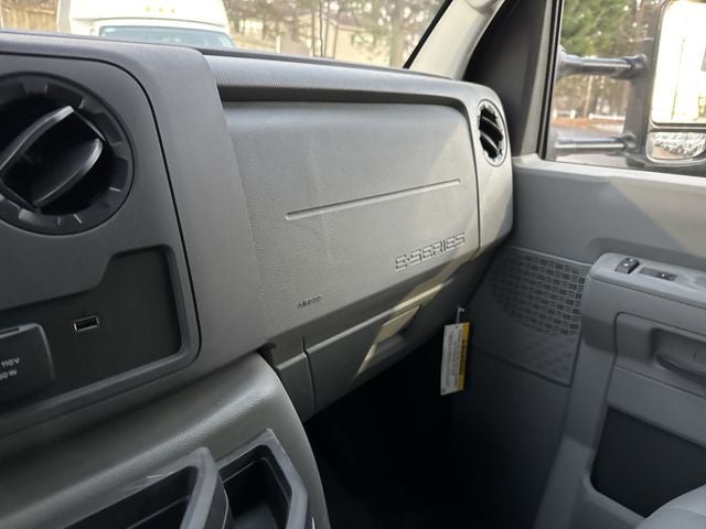 2025 Ford E-350SD 14FT BOX/SIDE DOOR Commercial