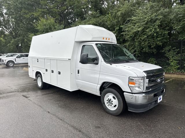 2026 Ford E-350SD UTILITY KUV BODY Commercial