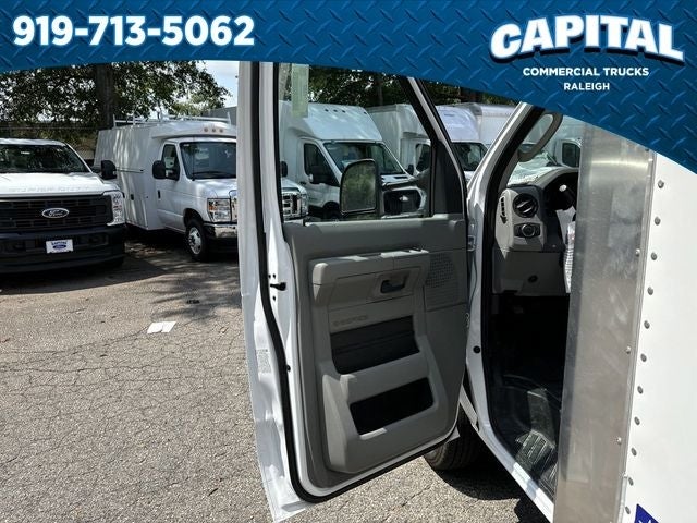 2025 Ford E-350SD 14FT BOX Commercial