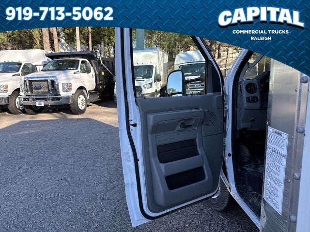 2025 Ford E-350SD 14FT BOX/SIDE DOOR Commercial