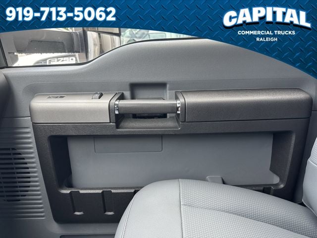 2026 Ford F-750SD 26FT BOX/LIFTGATE Commercial