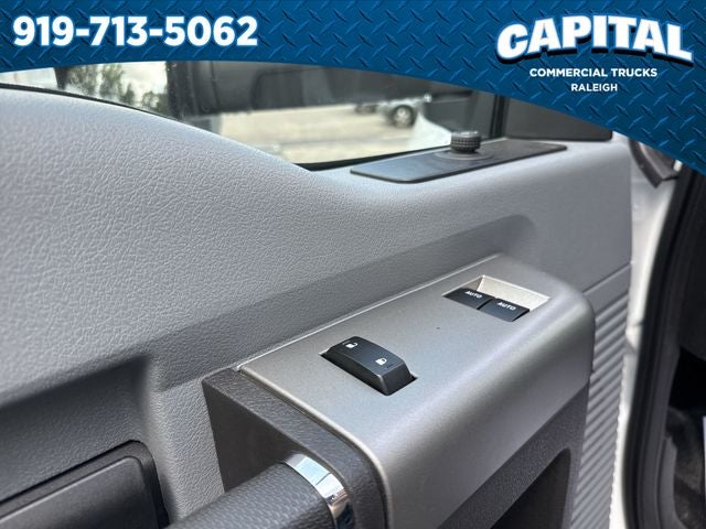 2026 Ford F-750SD 26FT BOX/LIFTGATE Commercial