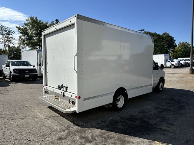 2024 Ford E-450SD 14FT BOX Commercial