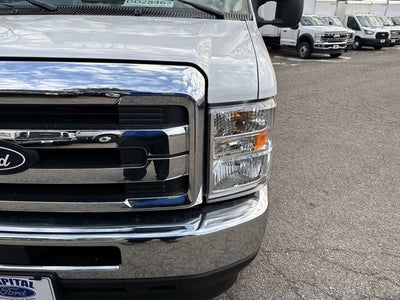 2026 Ford E-450SD 16FT BOX/LIFTGATE Commercial