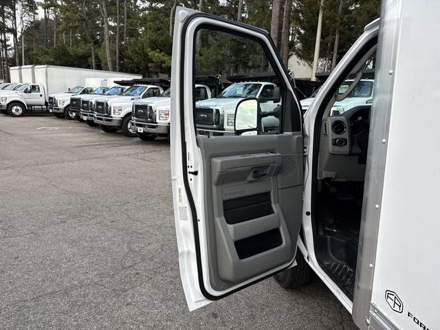 2026 Ford E-450SD 16FT BOX/LIFTGATE Commercial
