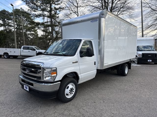 2026 Ford E-450SD 16FT BOX/LIFTGATE Commercial